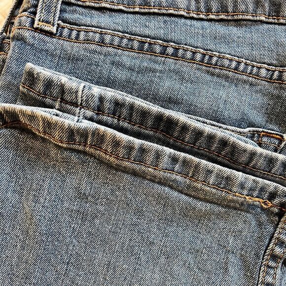 Levi's Classic Bootcut Jeans in Blue - Picture 8 of 8